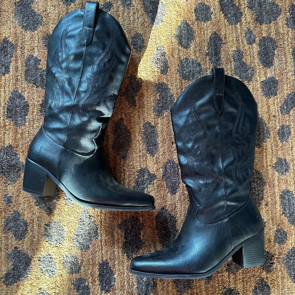 Women's Faux Leather Cowboy Boot - Black Size 8 - Worn Once!
